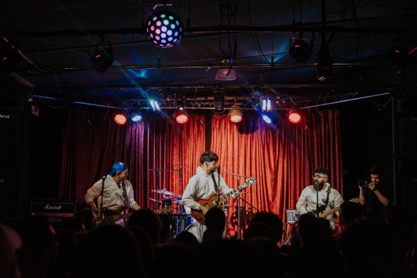Quase Famosos "Word" Tour: Ao vivo em Carapicuíba — foto 55