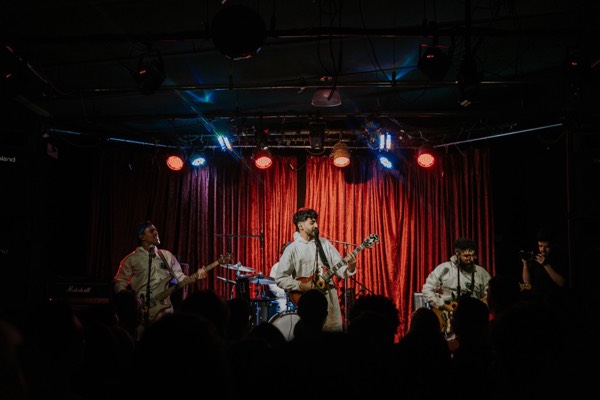Quase Famosos "Word" Tour: Ao vivo em Carapicuíba — foto 56